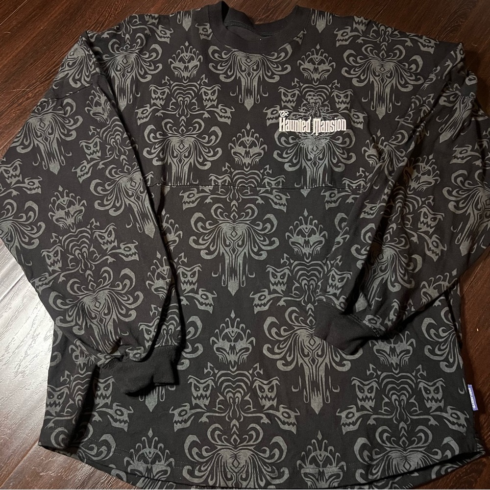 Disney Spirit Jersey Haunted Mansion Wall Paper Disneyland Black and Gray Shirt